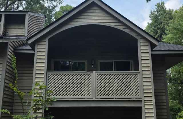 1008 Creekside Way photos photos