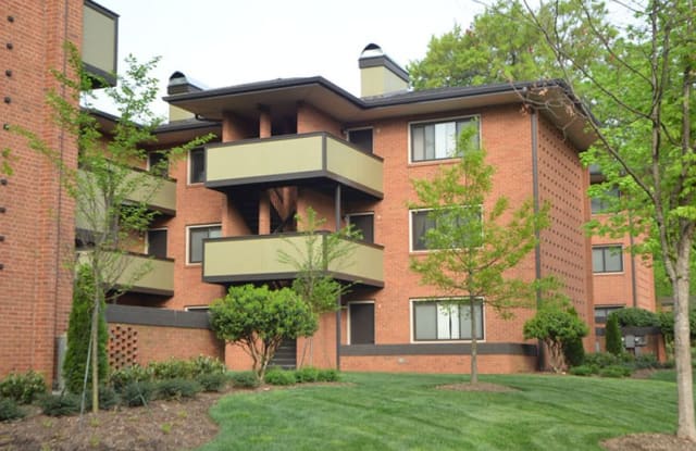 Elizabeth Flats on 7th at Laurel photos photos