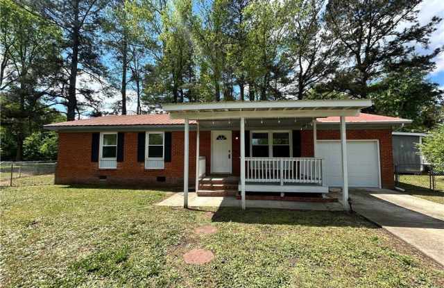 711 Reggie Court - 711 Reggie Court, Spring Lake, NC 28390 711 Reggie Court - 711 Reggie Court, Spring Lake, NC 28390