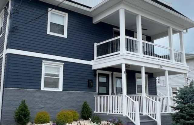 126 N Washington Ave Gallery 1