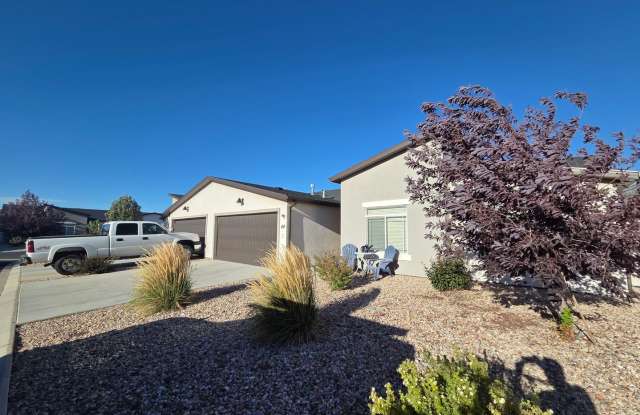 Room to Live, Space to Play – 3 Bed Home with a Great Backyard photos photos