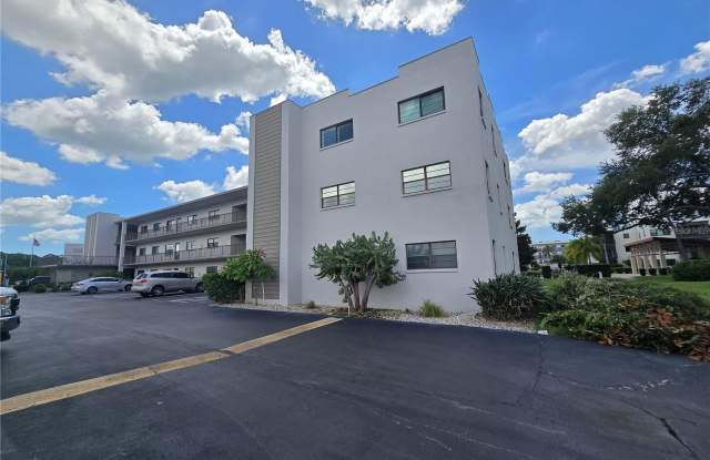7941 58TH Avenue N Gallery 2