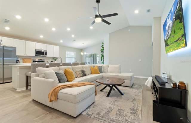 1204 MEZZAVALLE WAY Gallery 2