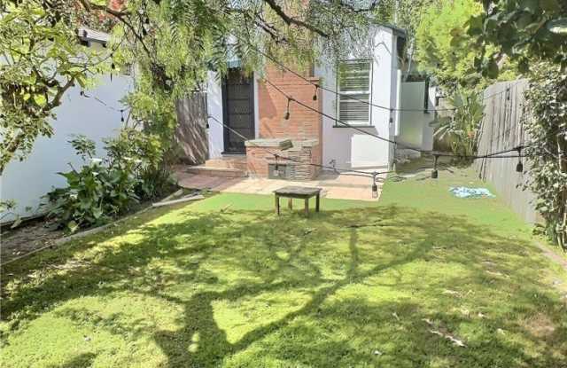 3484 Ashwood Avenue Gallery 3