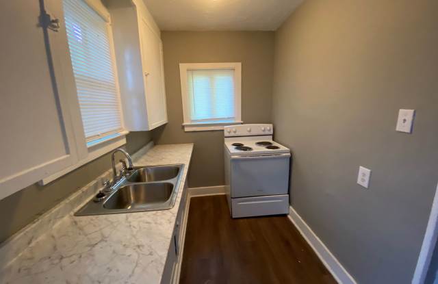4 Bedroom, 1 Bathroom House photos photos