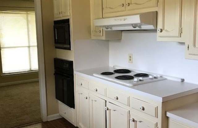 5640 Upton Dr Gallery 2