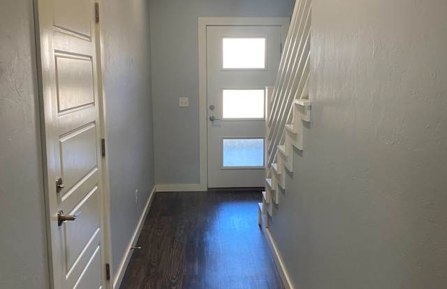 3 bedroom, 2.5 bathroom, 1 car garage photos photos