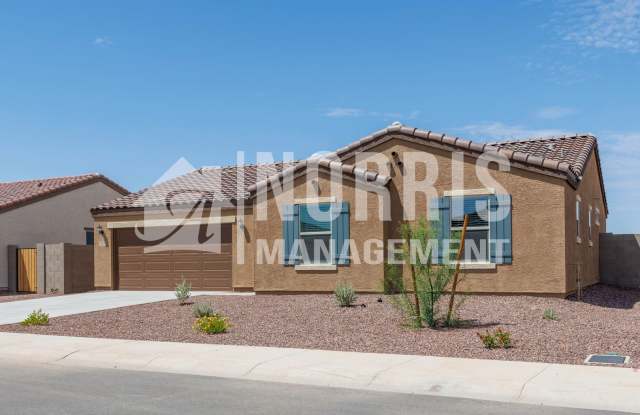 Beautiful New Home with a View Gallery 3