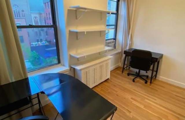 129 Lexington Avenue Gallery 4