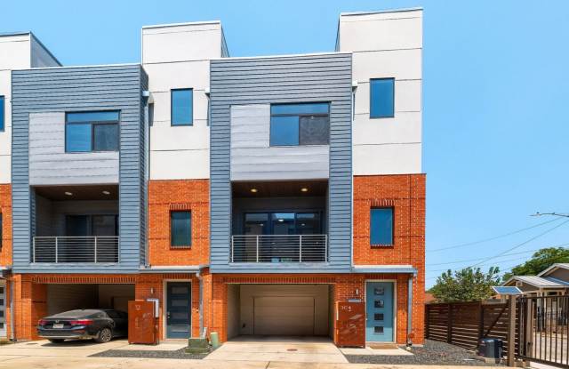 Modern Luxury Townhome in Gated Community - Rooftop Balcony & Premium Upgrades! Gallery 1