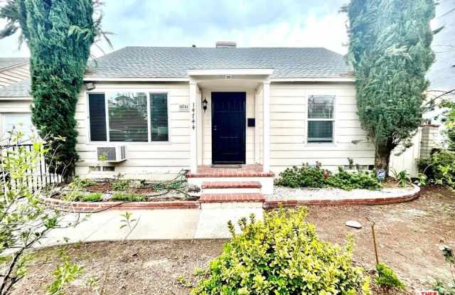 14744 Magnolia Blvd photos photos