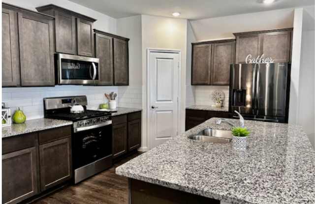 Like New 1 story 4 bedroom home just off Dallas N Tollway photos photos