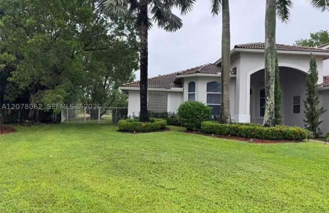1360 Victoria Isle Dr Gallery 3