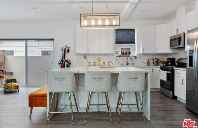 9109 N Nilo Ln - 9109 North Nilo Lane, Los Angeles, CA 91402