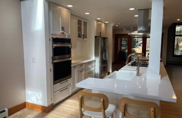 Unfurnished fully renovated condo in Incline Village - 929 Northwood Boulevard, Incline Village, NV 89451