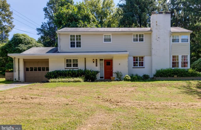 3441 SLEEPY HOLLOW RD - 3441 Sleepy Hollow Rd, West Falls Church, VA 22042