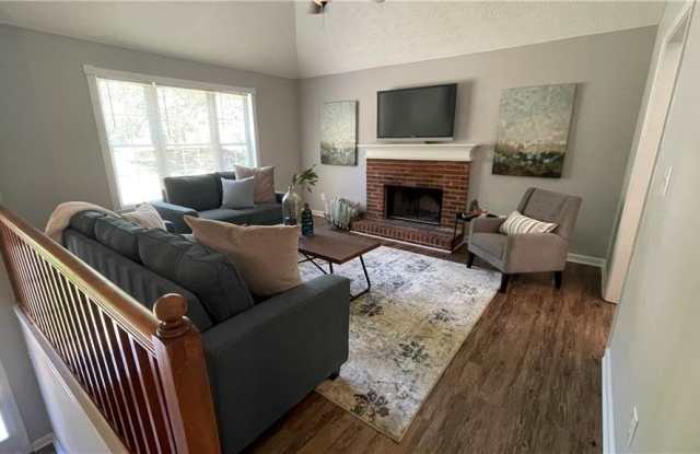 1604 Barrier Road Gallery 3