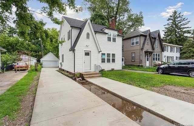 2363 Hester Court Unit B - 2363 Hester Court, Keego Harbor, MI 48320 2363 Hester Court Unit B - 2363 Hester Court, Keego Harbor, MI 48320