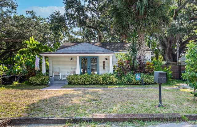 Seminole Heights Bungalow photos photos
