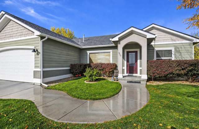 220 Northeast Greystone Loop photos photos
