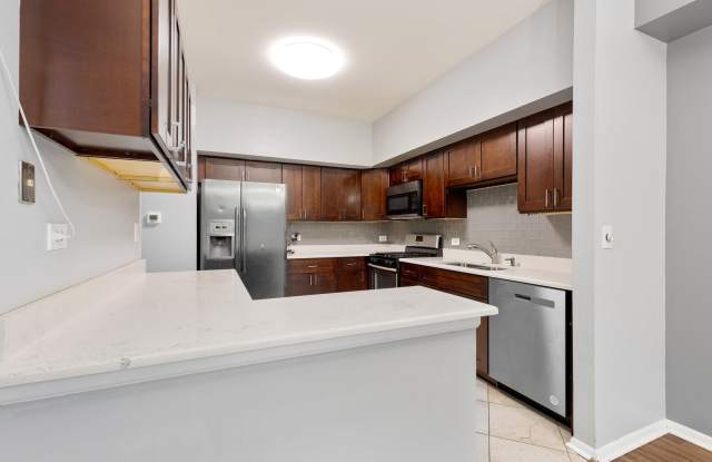 1175 REGENCY Drive Gallery 3