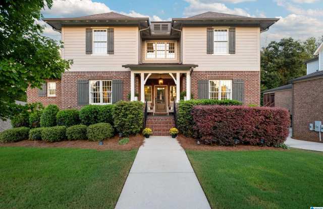 2302 SOUTHAMPTON DRIVE Gallery 1