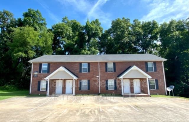 513-D Peachers Ridge - 513 Peachers Ridge Rd, Clarksville, TN 37042