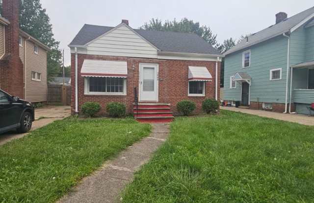 Charming 3-Bedroom Brick Home with Garage in Euclid photos photos