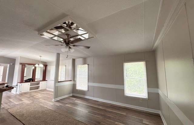1635 Pine Lake Drive Gallery 3