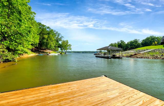 This WATERFRONT-FULLY FURNISHED-ALL INCLUSIVE HOME IS READY FOR YOU. photos photos