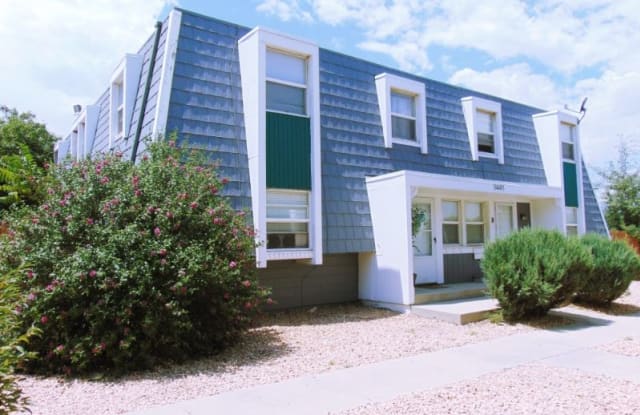2455 Verde Dr B - 2455 Verde Dr, Colorado Springs, CO 80910