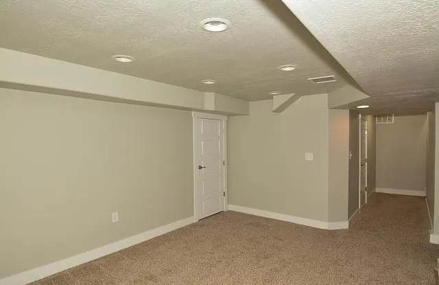 1795 Gundersen Lane South photos photos