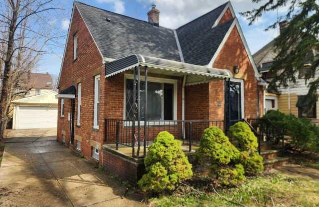 Charming 3-Bedroom Property in Prime Location photos photos