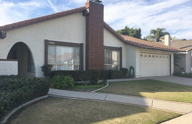 18321 Santa Joanana - 18321 Santa Joanana Circle, Fountain Valley, CA 92708