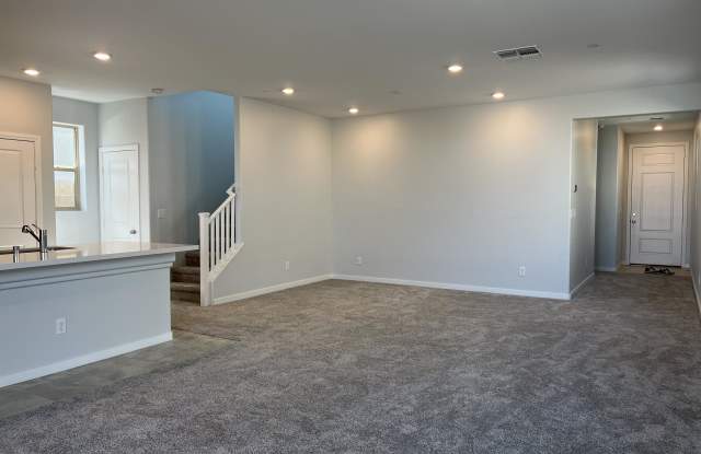 396 Purple Sandpiper Street Gallery 3