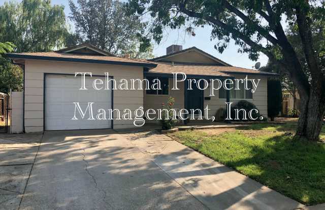 4 bedroom 2 bathroom downtown Red Bluff home photos photos