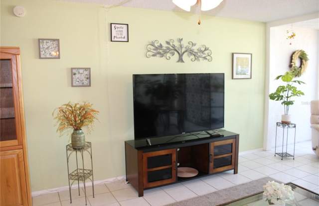 14130 ROSEMARY Lane Gallery 3