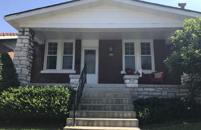 Beautiful renovated home - 4988 Neosho Street, St. Louis, MO 63109