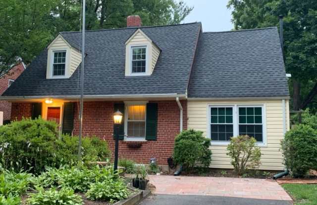 560 Sudbrook Ln Gallery 2