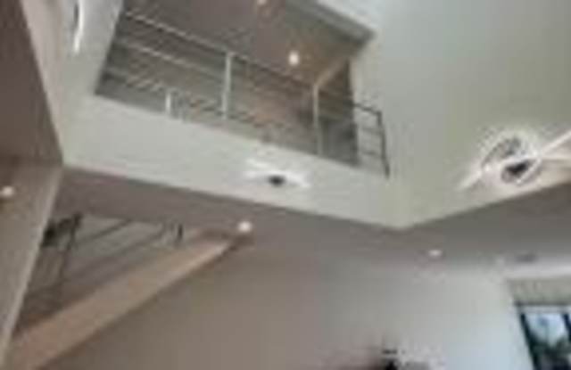 1127 BOCA COVE Lane Gallery 3