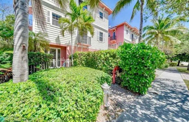 3213 Northeast 5th Street - 3213 Northeast 5th Street, Pompano Beach, FL 33062