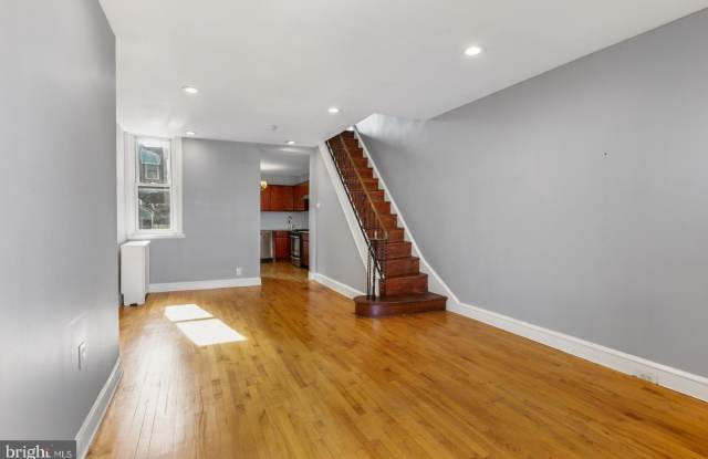 2803 ARAMINGO AVENUE photos photos