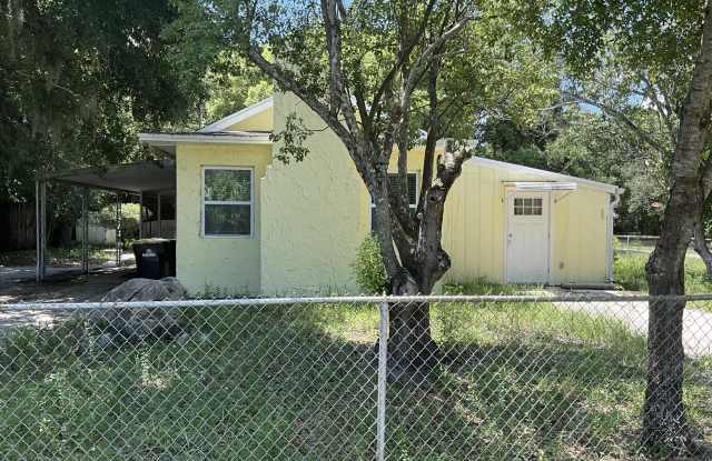 2886 Pollak Avenue NE photos photos