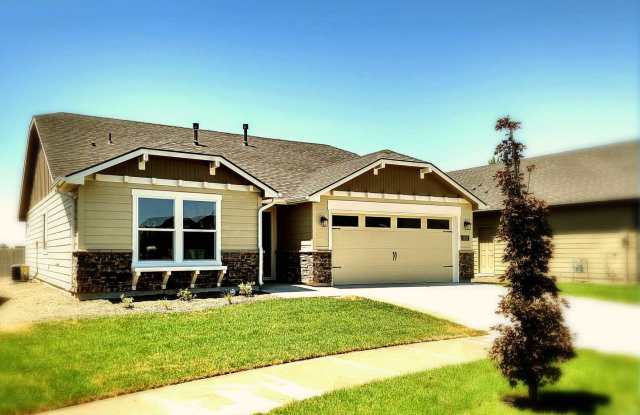 6 MONTH LEASE AGREEMENT! photos photos