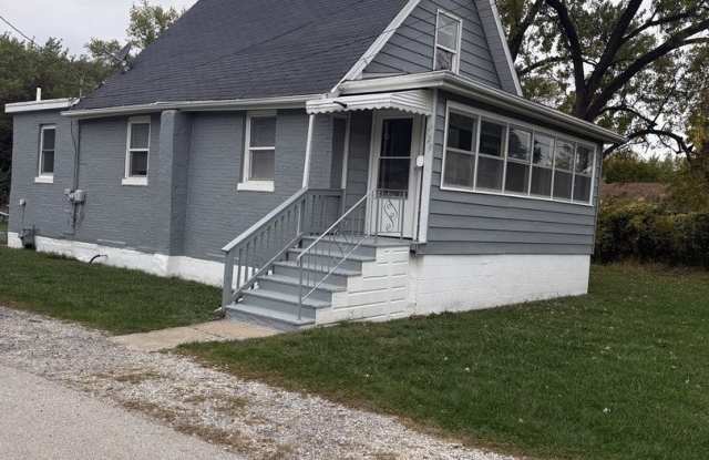729 Vine Street - 729 Vine Street, Lockport, IL 60441