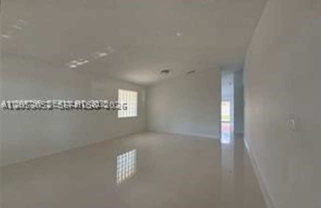 14845 SW 36th Ter Gallery 4