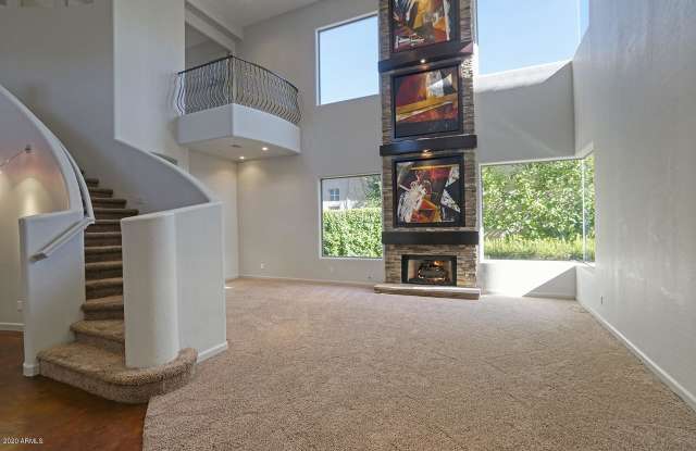 7389 E WOODSAGE Lane Gallery 3