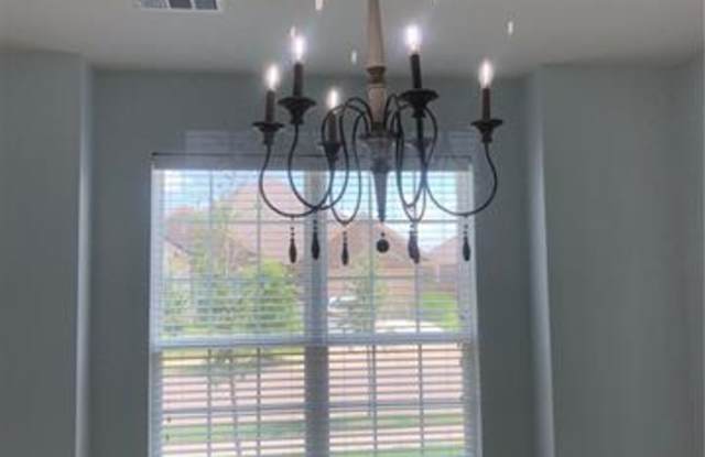 2505 Summer Trail Drive Gallery 3