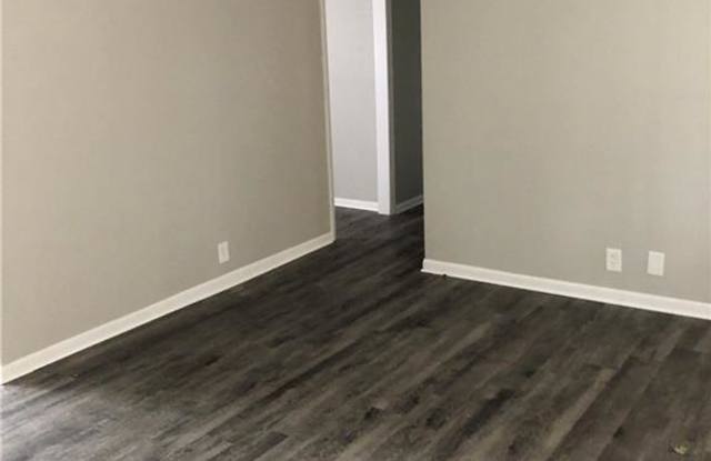 4538 Blackstone Drive Gallery 4