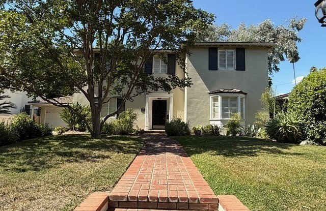 991 Roxbury photos photos